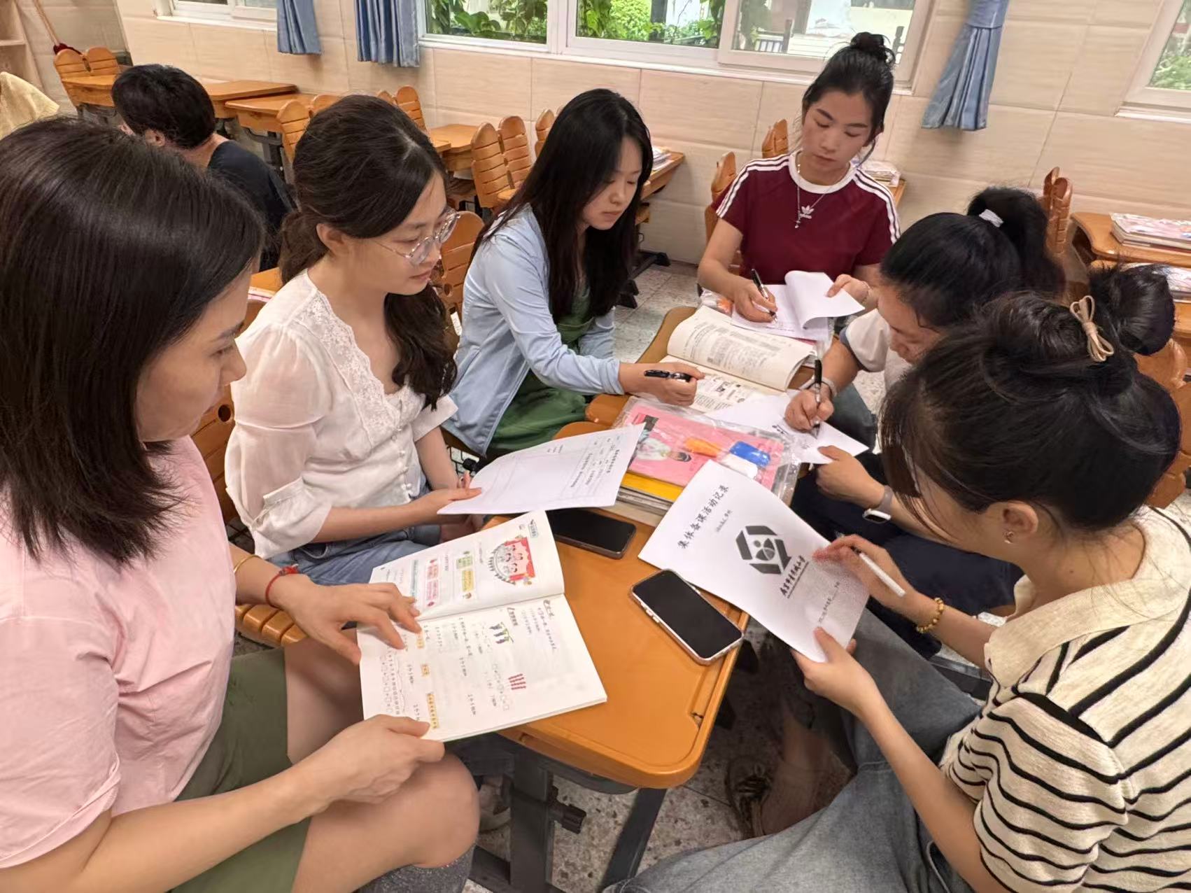 8.30数学集体备课新闻稿_html_2e964a0a.jpg