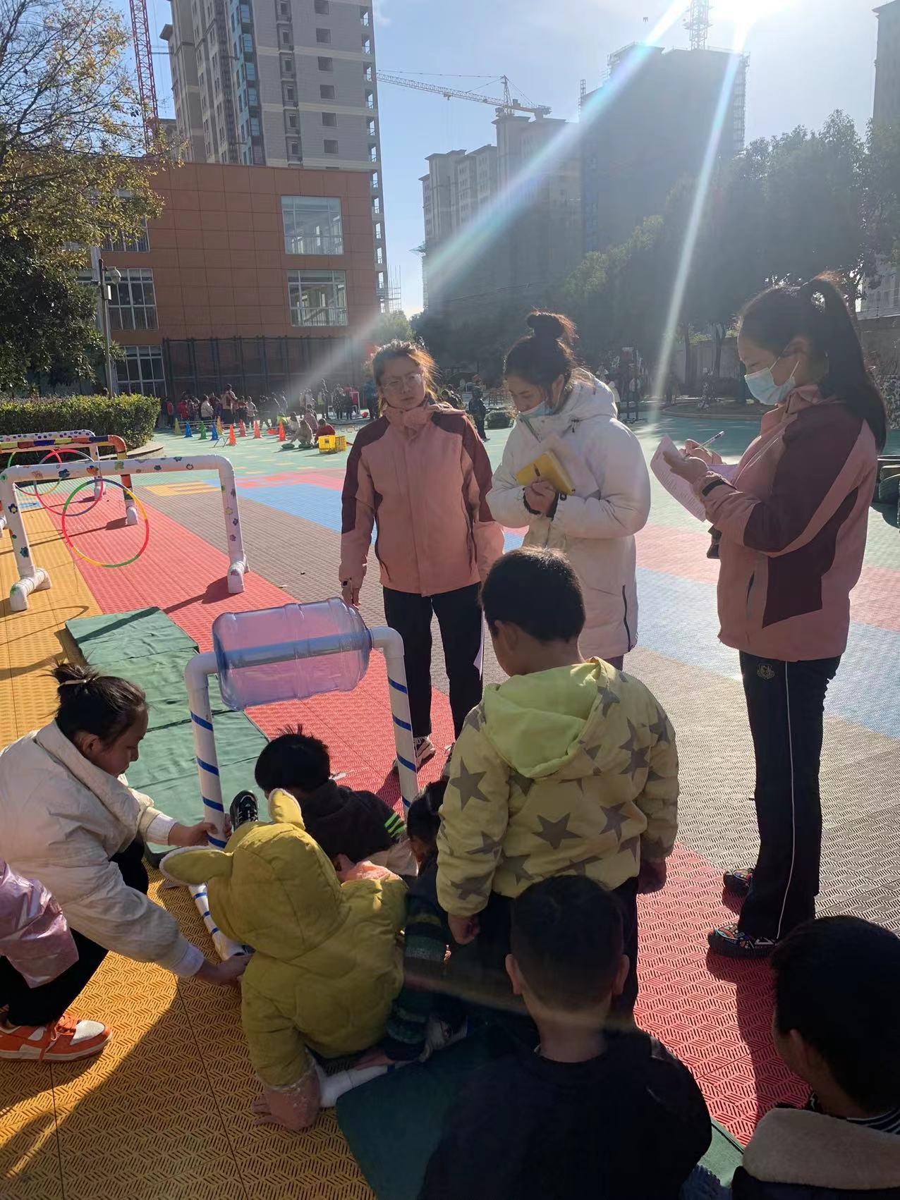 【乐活龙幼】废旧材料巧利用，快乐晨锻 ——龙潭幼儿园靖安分园自制户外体育器械评比