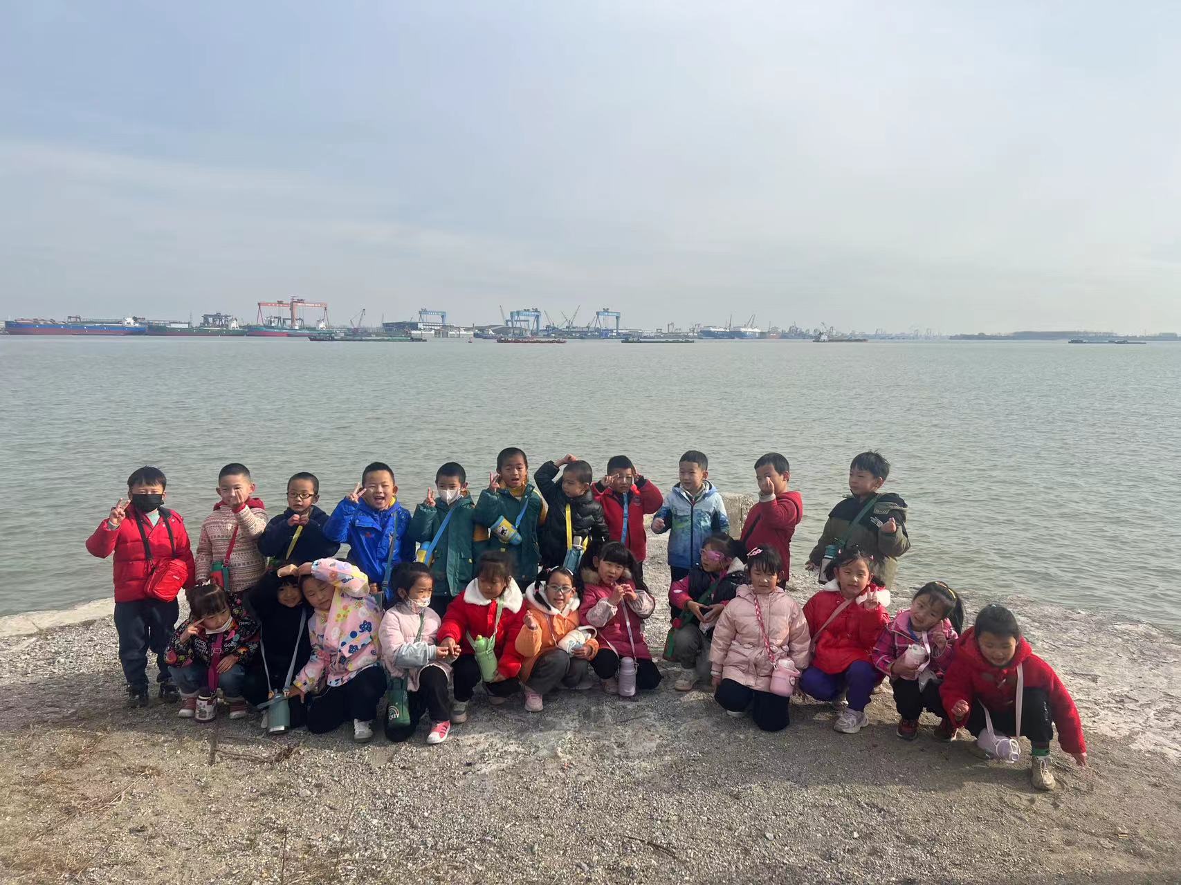 【乐活龙幼•乐享童年】小脚丫走江边| 小脚丫走江边——龙潭幼儿园长江分园社区实践活动