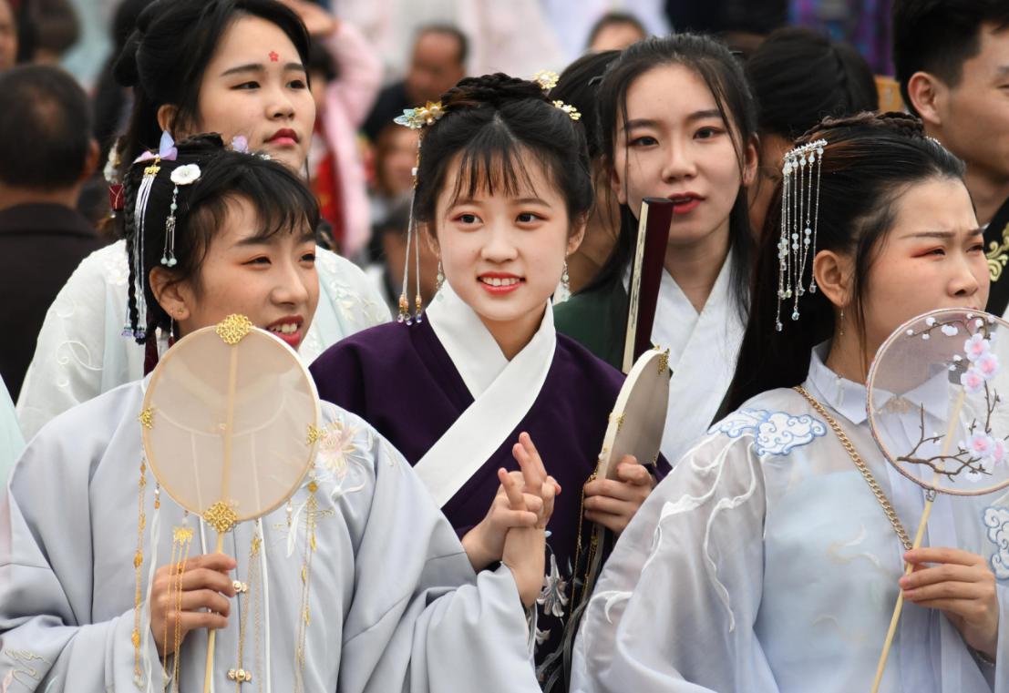 历史常识--汉服复兴进行时之汉服小常识(4)(1)_html_m1d3cf367.jpg