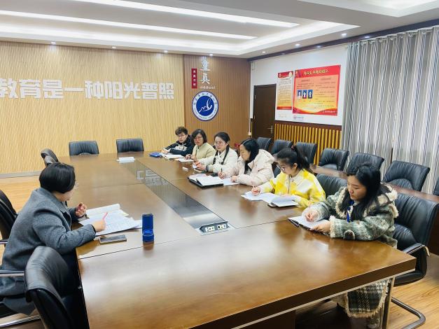 磨课研讨共进步  专家引领明方向——记栖霞区语文教研员陈瑶老师莅临指导_html_m11462b46.jpg