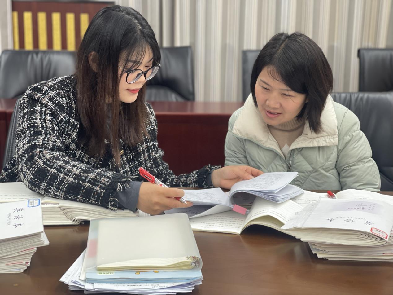 凝聚智慧 共同成长_html_m1e467a3f.jpg