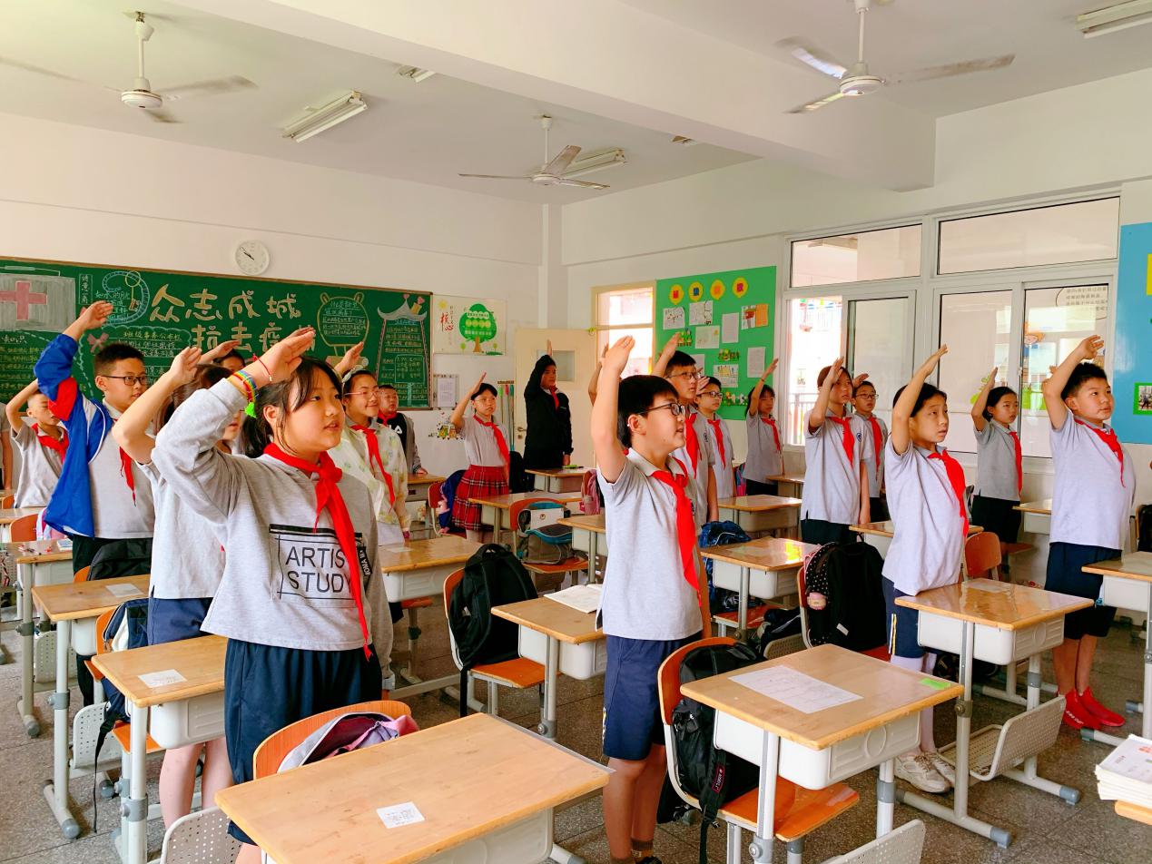 新建 DOCX 文档_html_m4010fc80.jpg