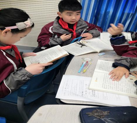 20210406曹越童学课堂新闻报道_html_m4f67fce4.jpg
