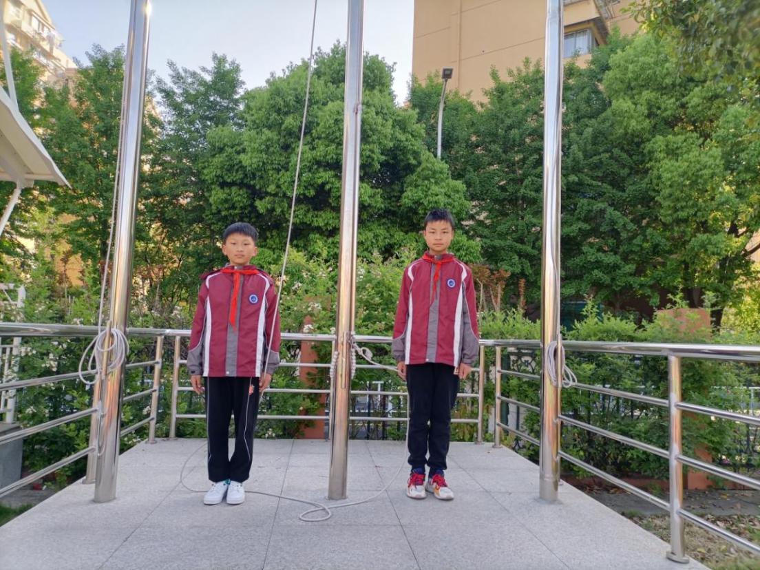 20210419第九周升旗新闻稿（曹越写）_html_7c27a0e8.jpg