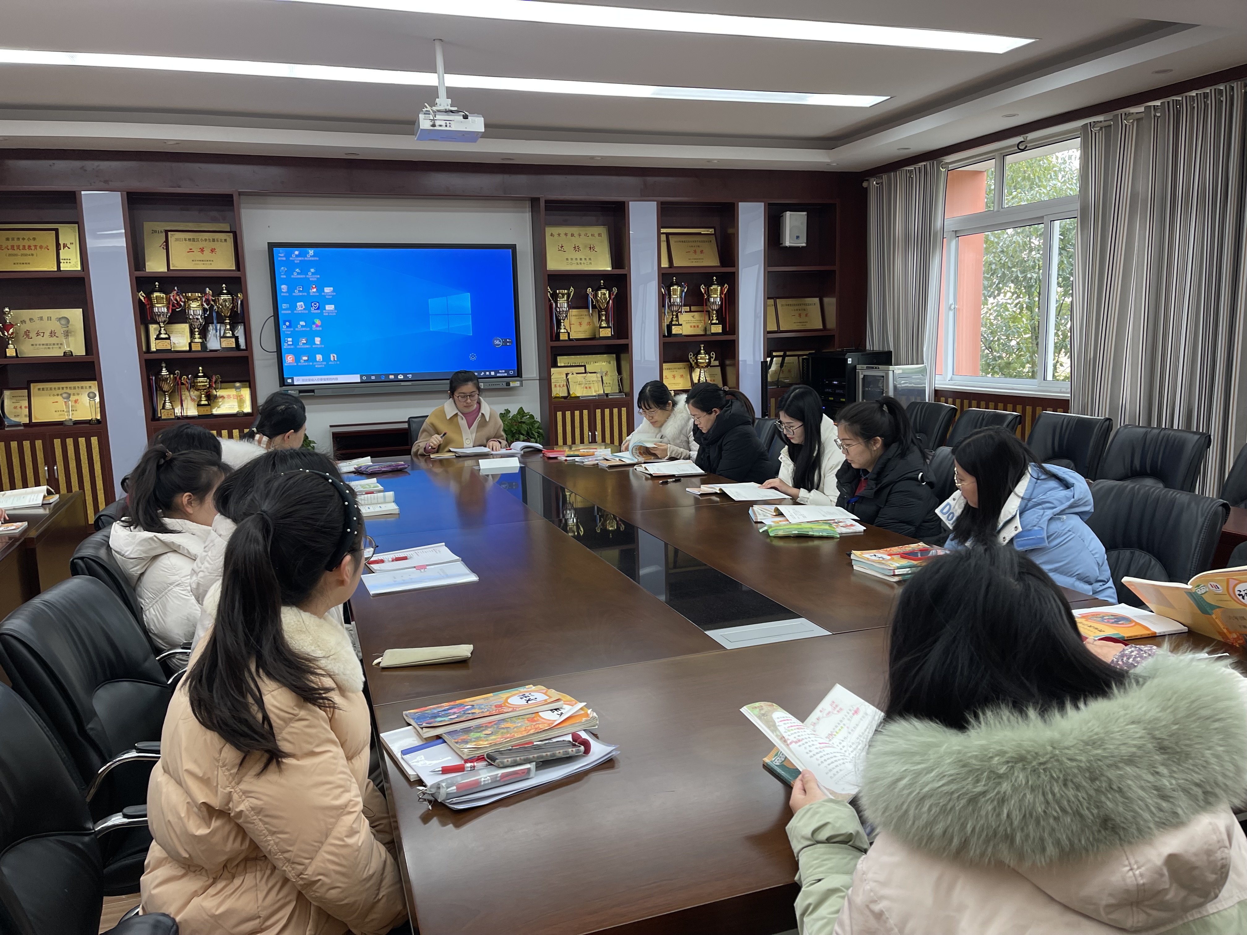 集思广益 高效教研_html_m20319f01.jpg