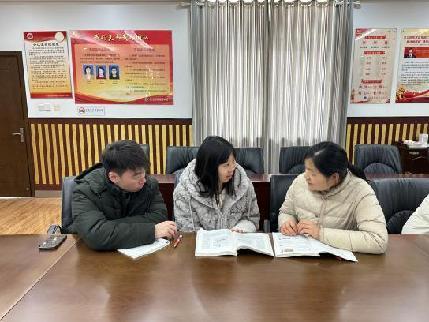 20250226数学组校本教研报道_html_ma3ef58a.jpg