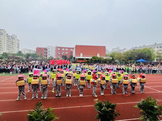 2024年南京市南湾营小学第九届春季运动会_html_m45d16be3.jpg