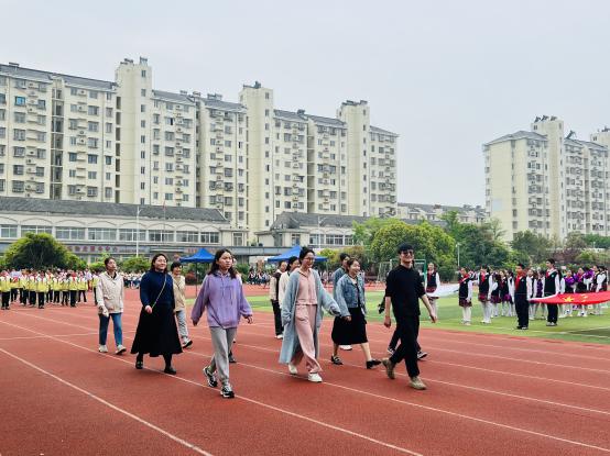 2024年南京市南湾营小学第九届春季运动会_html_m66b1557b.jpg