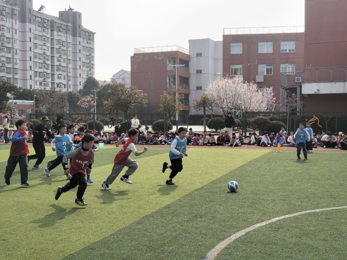 20250320南湾营小学第九届班级足球联赛新闻稿_html_m13280de2.jpg