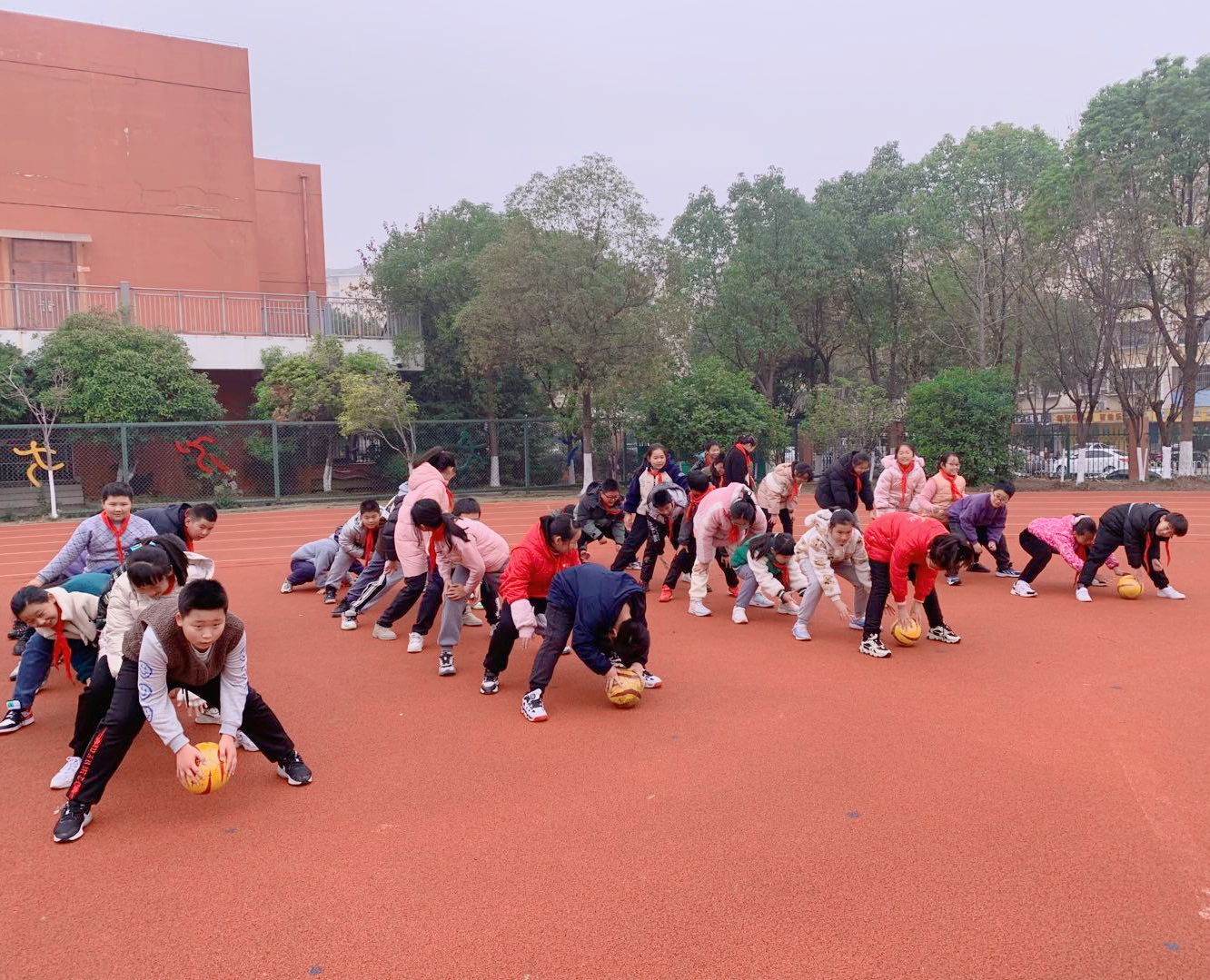 新闻稿_html_m6dcdceee.jpg