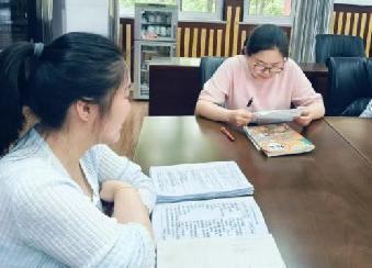 20250513语文组校本研修报道_html_7b75b031.jpg