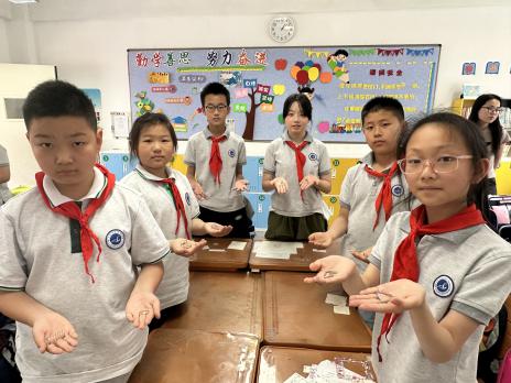 20240522数学智力扣年级赛（董智写）_html_31293e46.jpg
