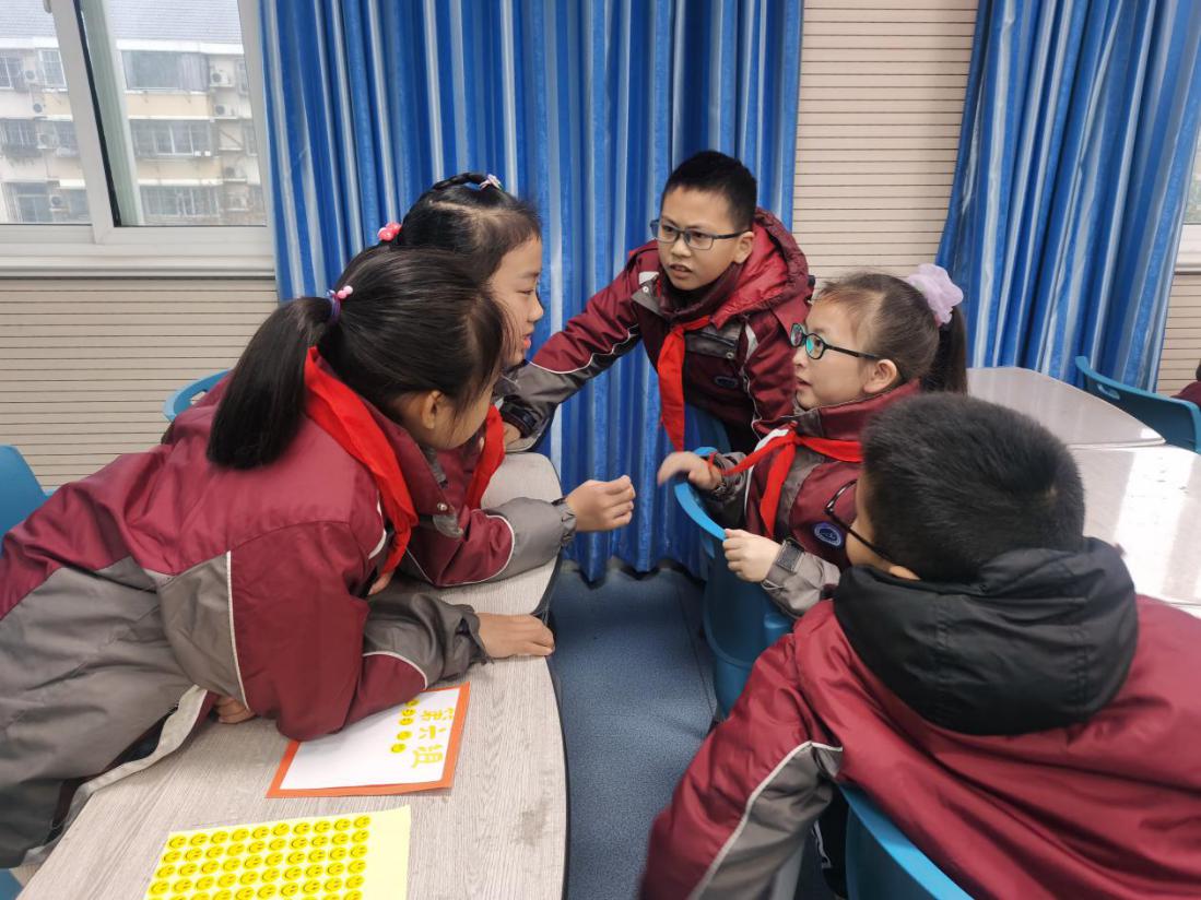 12.29复习课报道_html_75b9a95f.jpg