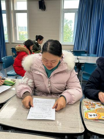 20231219语文组校本教研报道_html_m342bef5d.jpg
