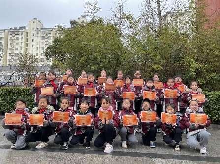 20230213升旗仪式报道_html_65ceeee7.jpg