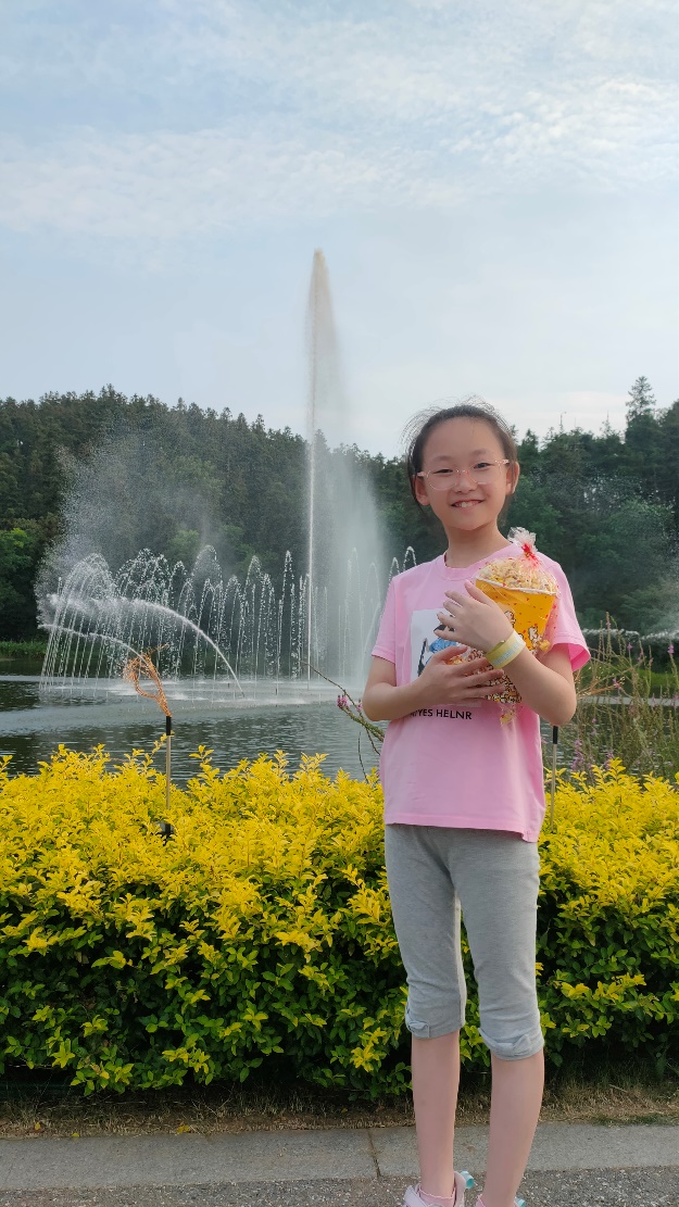 童心小作家 妙笔可生花（五4班）_html_239fefe1.jpg