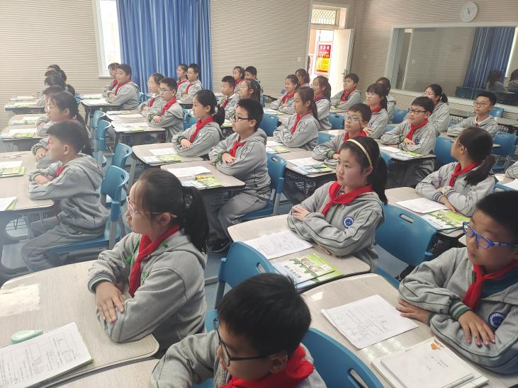 20231011张程童学课堂报道_html_m1411467e.jpg