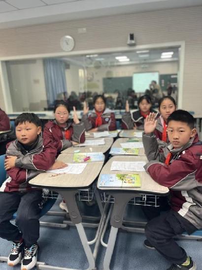 20230329张程童学课堂报道_html_66480b44.jpg