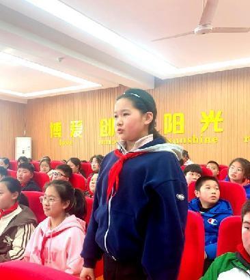 人无精神则不立 国无精神则不强_html_331f1ec0.jpg