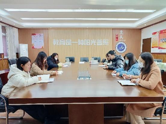 20231201 英语组集体备课报道_html_7448a474.jpg