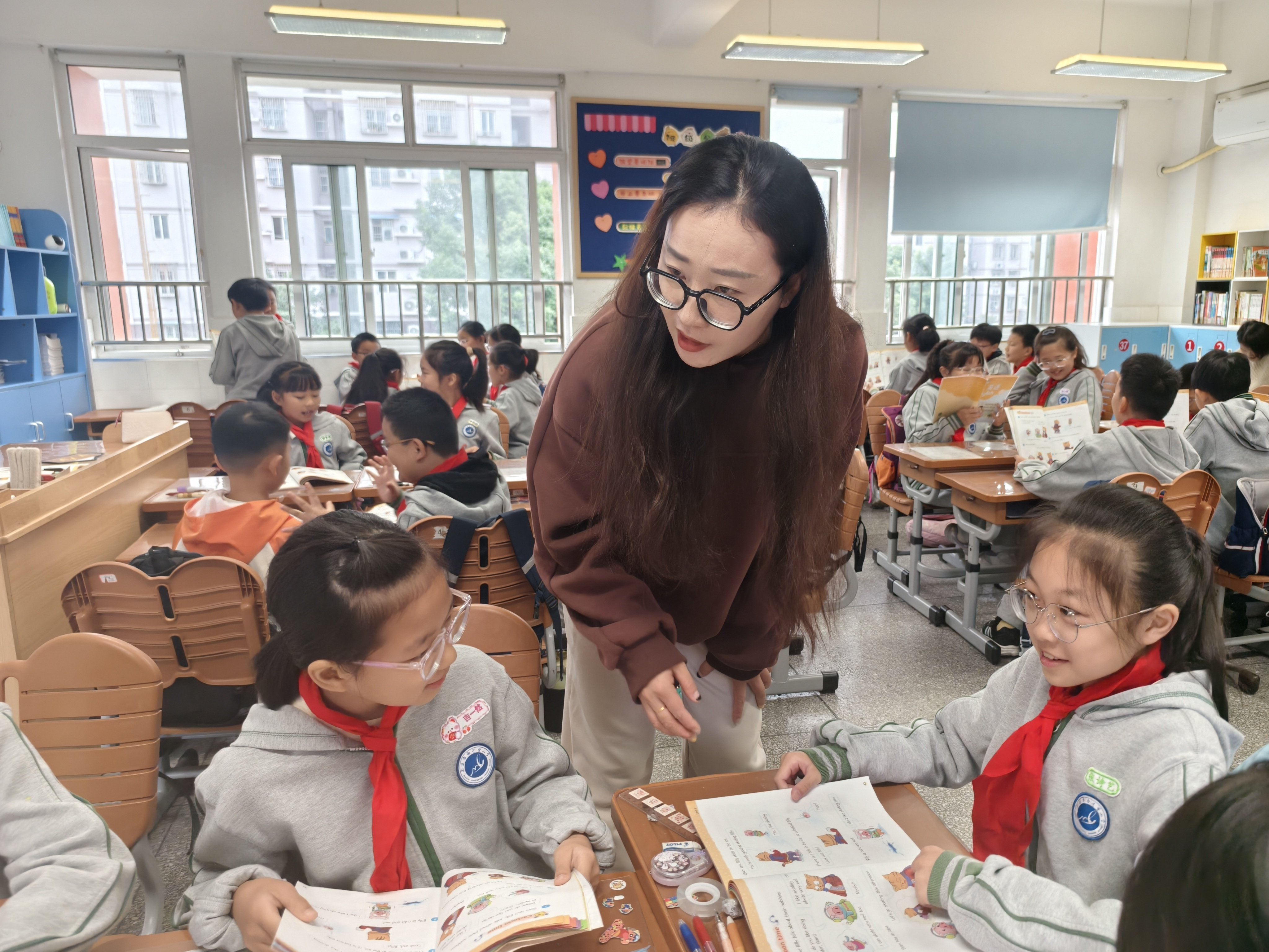 “研”途孜孜，“英”你精彩—南湾营小学“童学课堂”系列研究课448期_html_m11012552.jpg