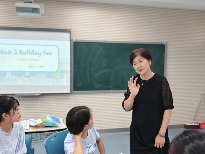 20240913南湾营小学英语组童学课堂报道_html_m2603aa1e.jpg