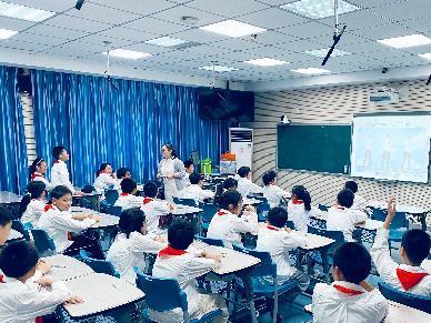 20240927中片主题班会新闻稿_html_2a78943f.jpg