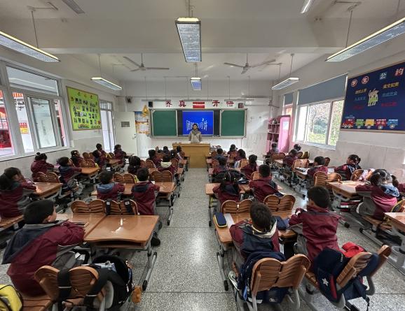 20241206南湾营小学一年级常规教育成果展示交流活动（张思敏写）_html_m4902e30c.jpg