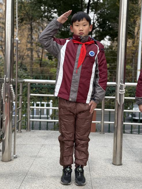 20241223升旗报道_html_m57c48bff.jpg