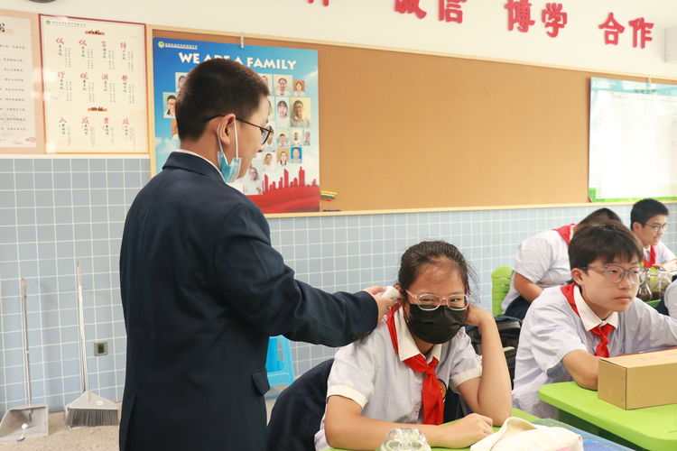 南外仙林分校华侨城中学开展2022秋季开学新冠疫情防控应急演练