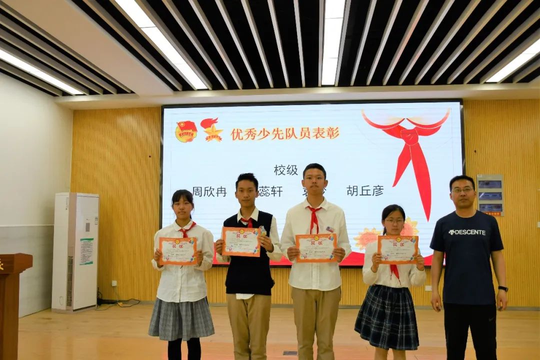 新建 DOC 文档111_html_m3cd8d383.jpg