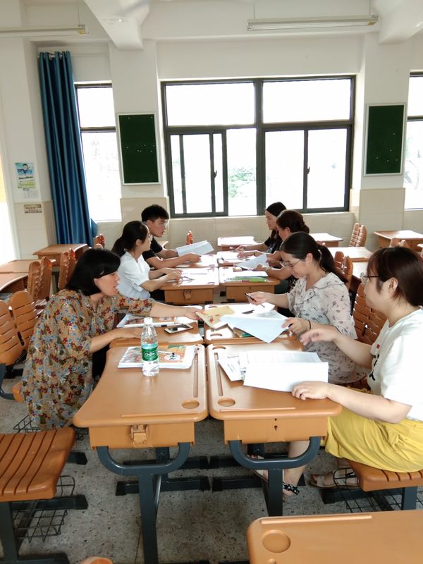 2019年10月中语组报道_html_72f88c5a.jpg
