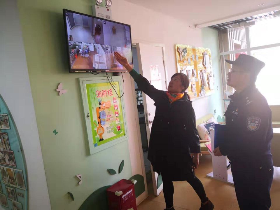 【安全第一】民警入校园  安全你我他   ---记靖安幼儿园社区民警进校园活动