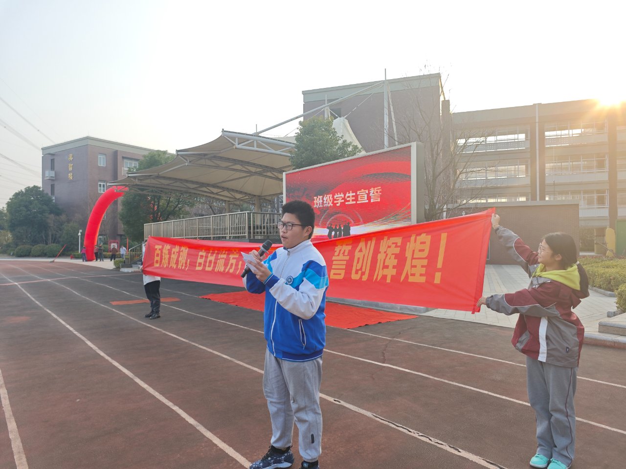 九年一搏六月梦_html_4499c648.jpg