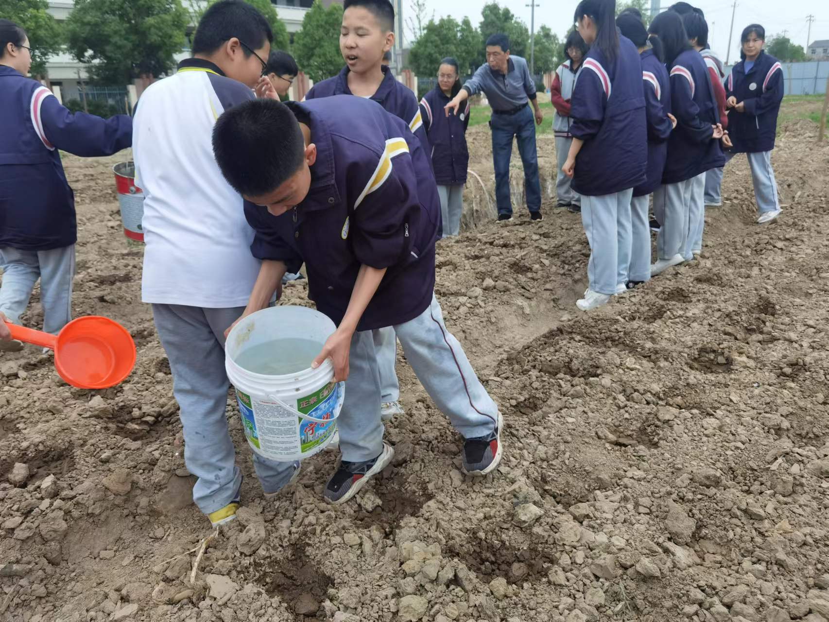 新建 DOC 文档_html_3499abc.jpg