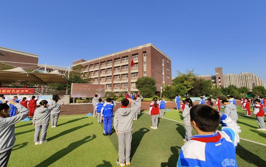 建队仪式新闻稿_html_789a411a.jpg