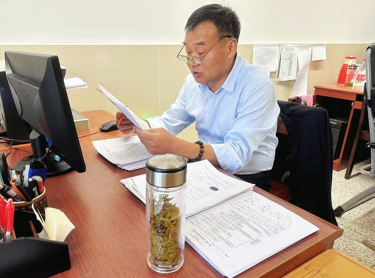 党员故事——张学祥_html_c5280ec.jpg