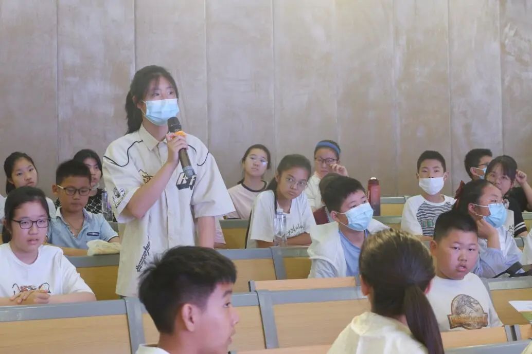 2023.6.11一中思益·润质教学  趣教乐学促成长 崇文求理向未来_html_6acba1b1.jpg