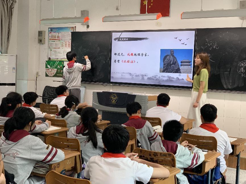 2022.9.1新学期、新起点、新气象——南京一中马群分校2022秋季学期顺利开学_html_m92dc6f8.jpg