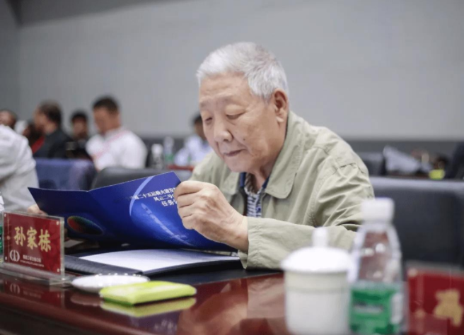 红领巾学先锋 第五期_html_m4c914696.png