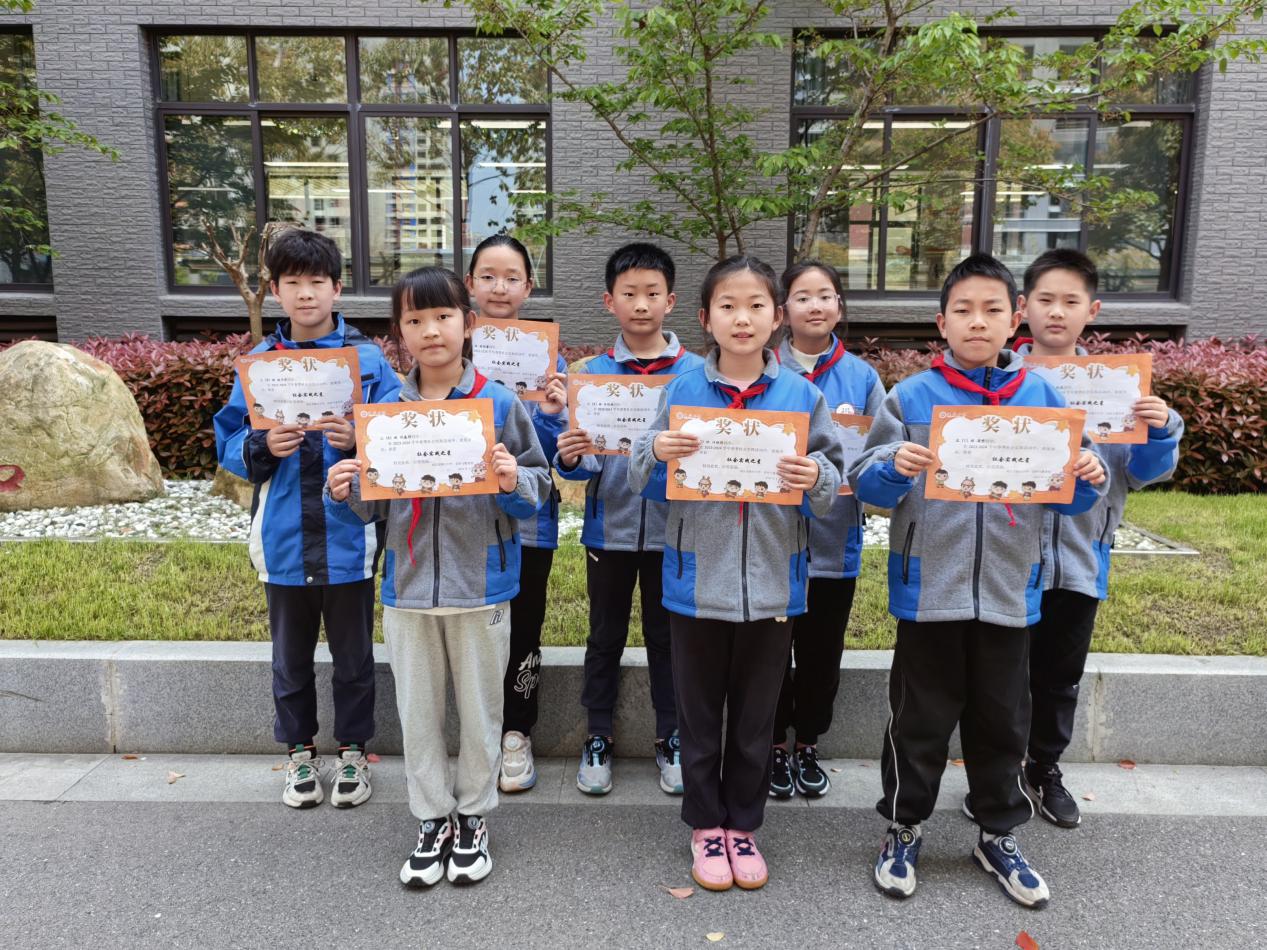 20240409闪闪陶娃秀2024年春季社会实践之星(1)_html_m63419dd.jpg