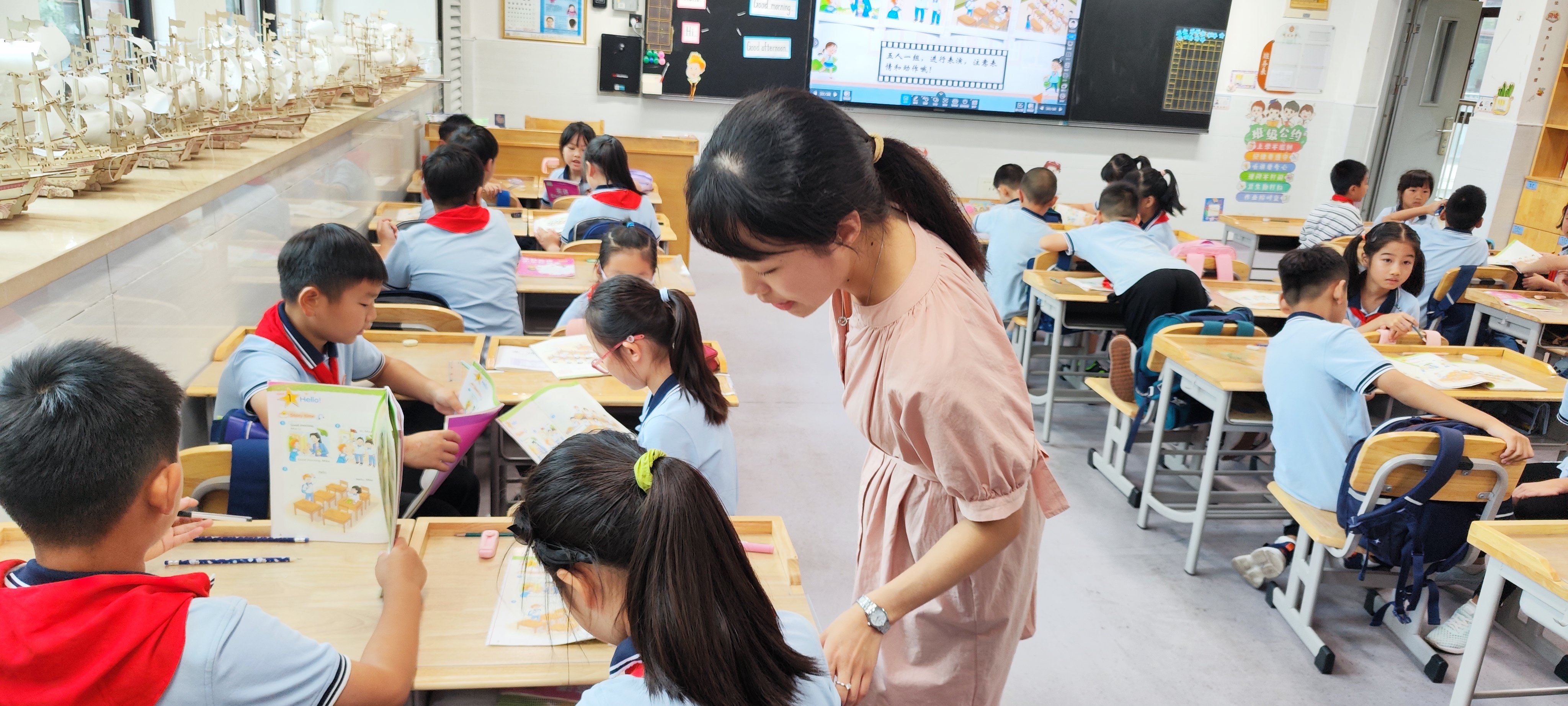 齐心共进，研将致远——记南京市晓庄小学英语校本研修活动（一）_html_m38646b56.jpg