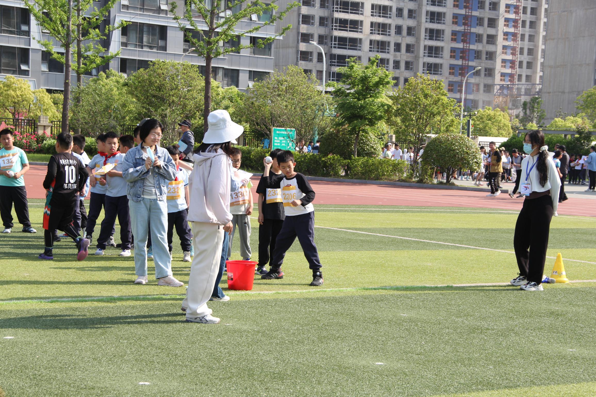 20240427春日绽芳华 运动展风采_html_65415d9b.jpg