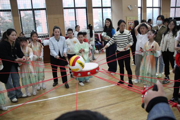20240430 十岁成长仪式(1)_html_52d2c138.jpg
