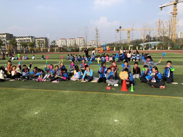 晓庄小学“校长杯”足球班级联赛赛程报道（三）_html_mdb26029.jpg