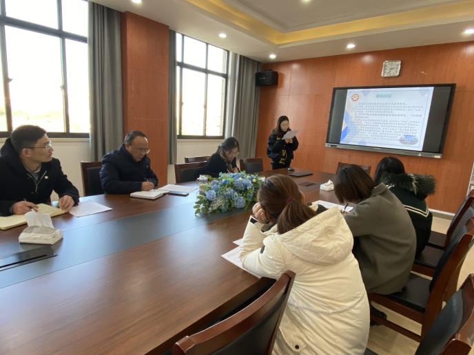 【知行晓庄】开题论证明思路 朴素科研促提升——我校召开市区第十二期个人课题开题论证会