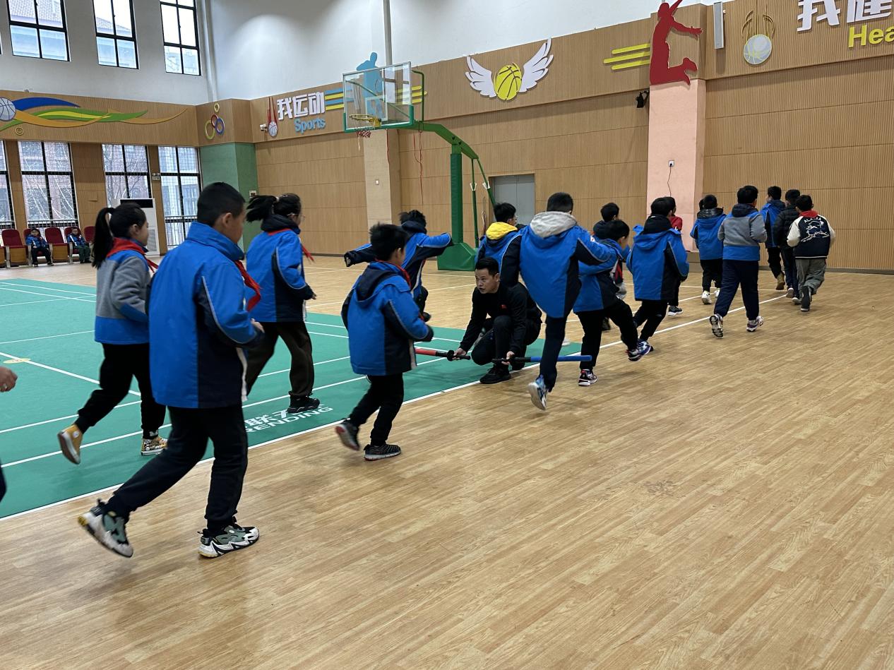 20231228体适能融入日常体育课堂的教学研究—南京市晓庄小学体育组校本研修活动（2）_html_1535b4e8.jpg