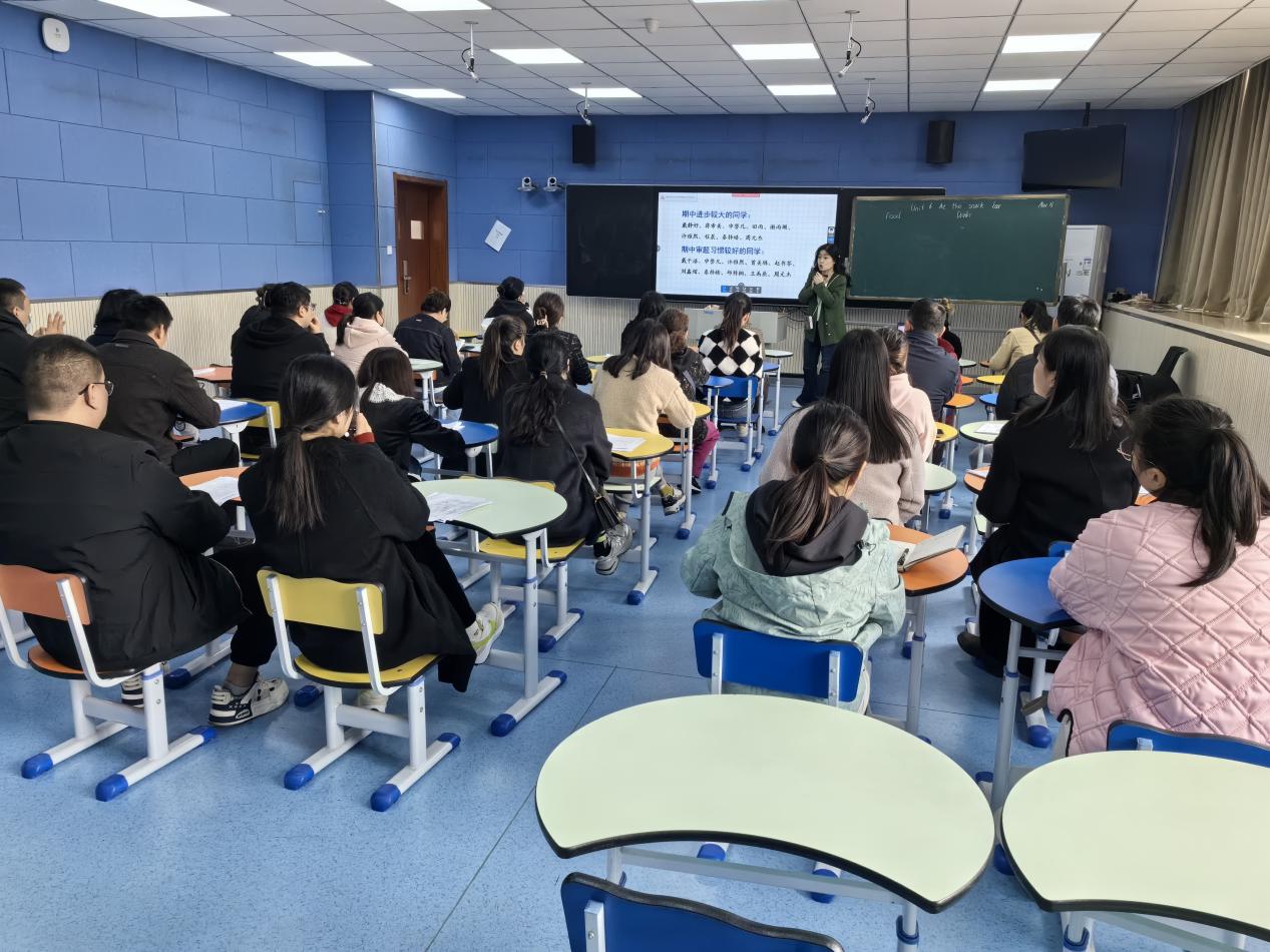 20241125四年级家长开放日新闻稿_html_5e6580f.jpg