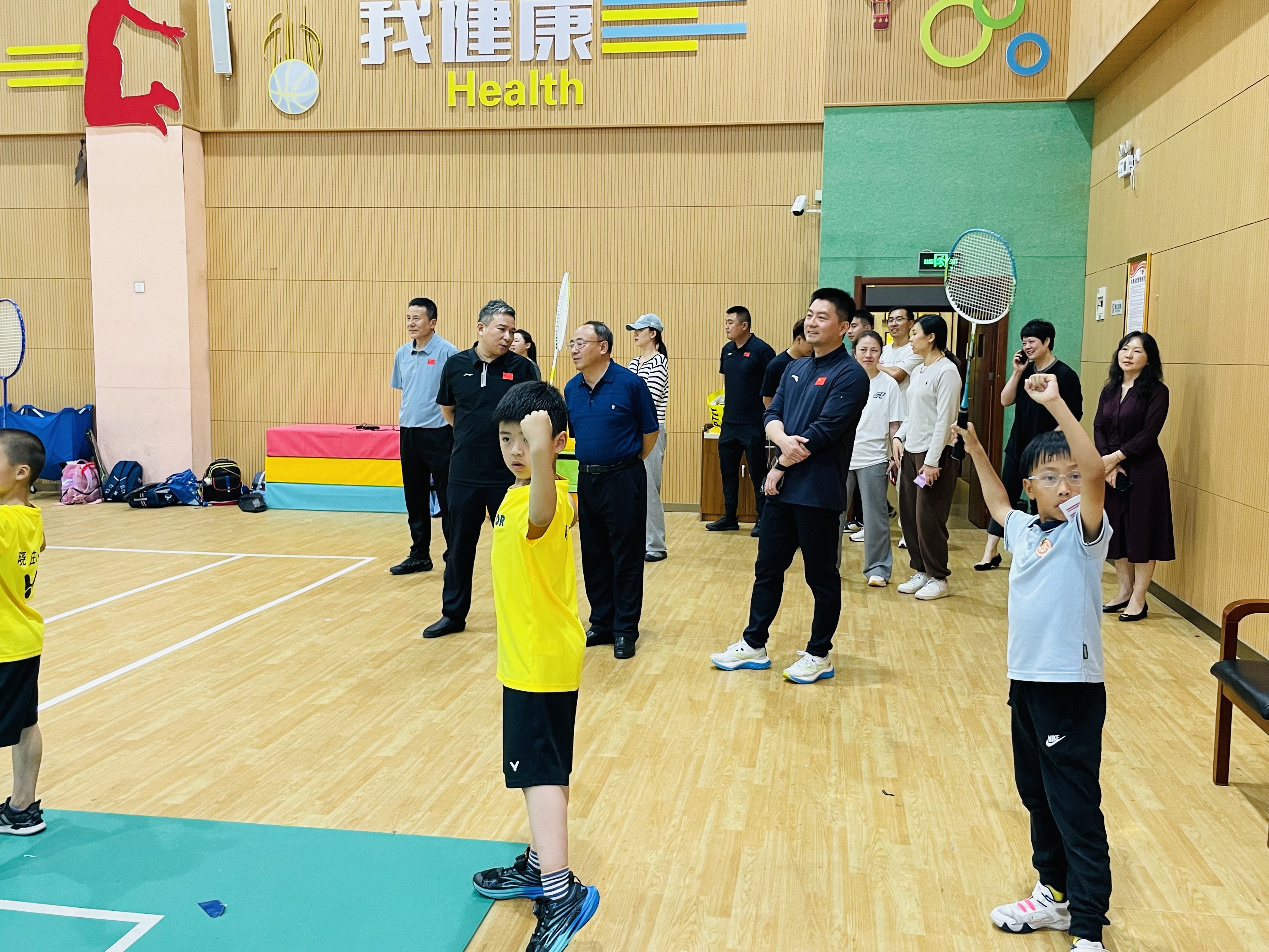 南京市晓庄小学被授予“南京市羽毛球后备人才基地”(1)_html_5c13d704.jpg